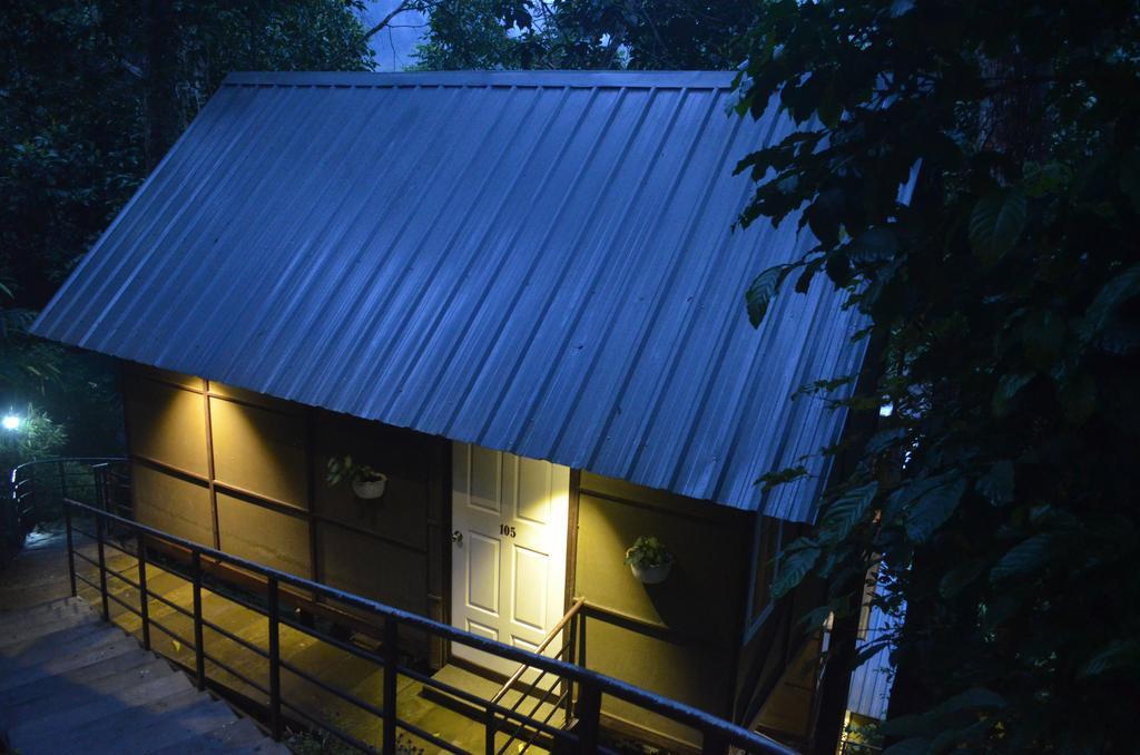 Moselberg Riverside Cottages Муннар Екстер'єр фото